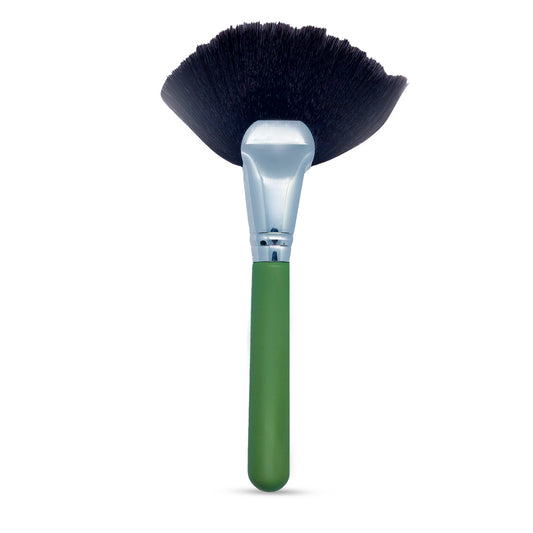 Large Fan Highlighter Brush